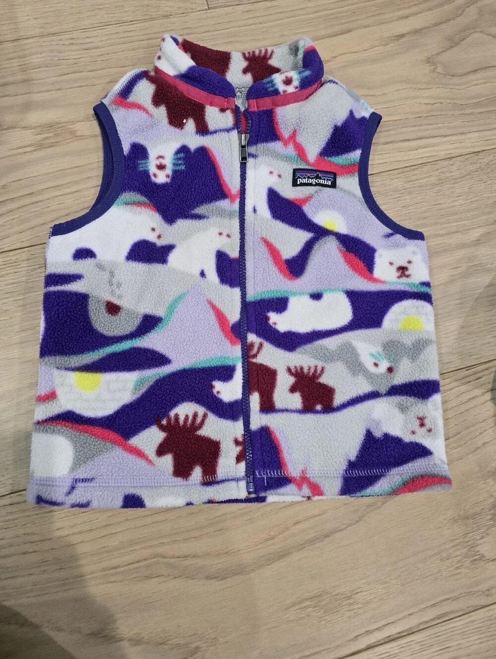 GUC Patagonia Kids Purple & White Animal Print Fleece Vest 3T